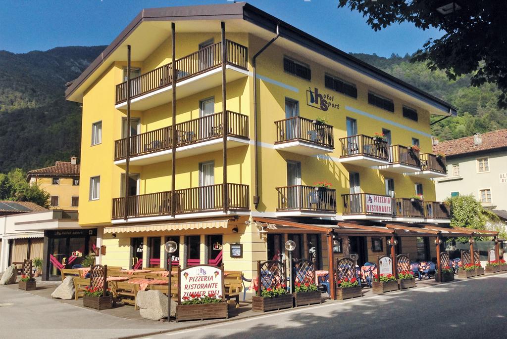 Hotel Sport Pieve Di Ledro Exterior photo