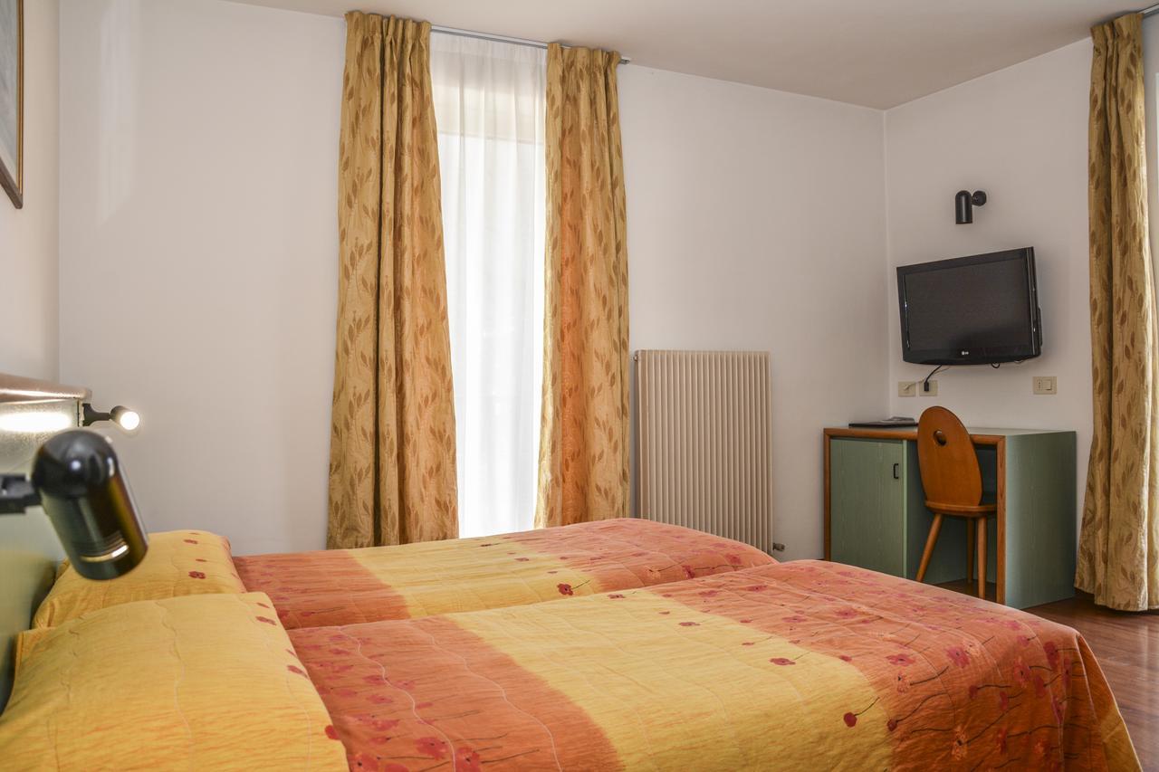 Hotel Sport Pieve Di Ledro Exterior photo