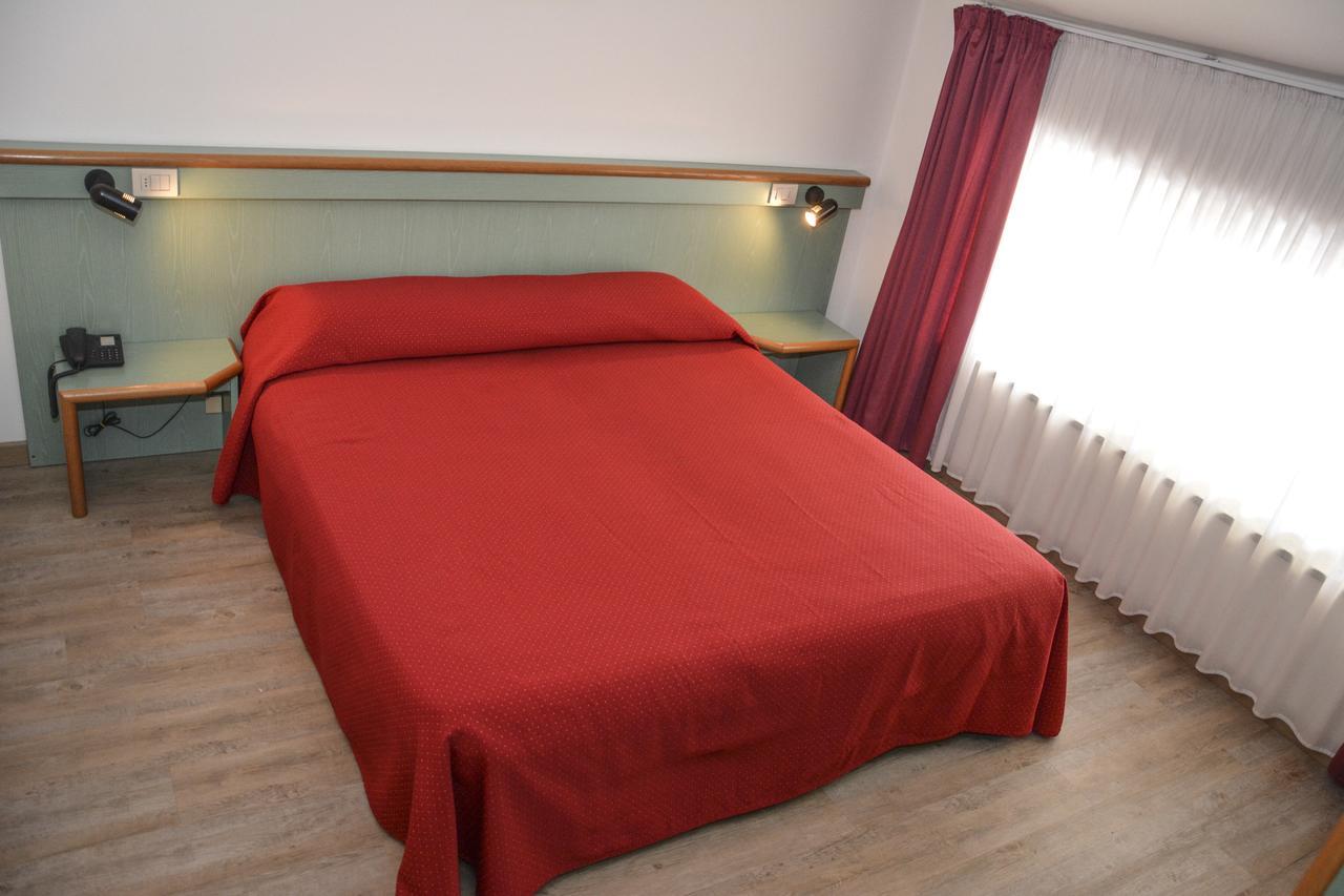 Hotel Sport Pieve Di Ledro Exterior photo