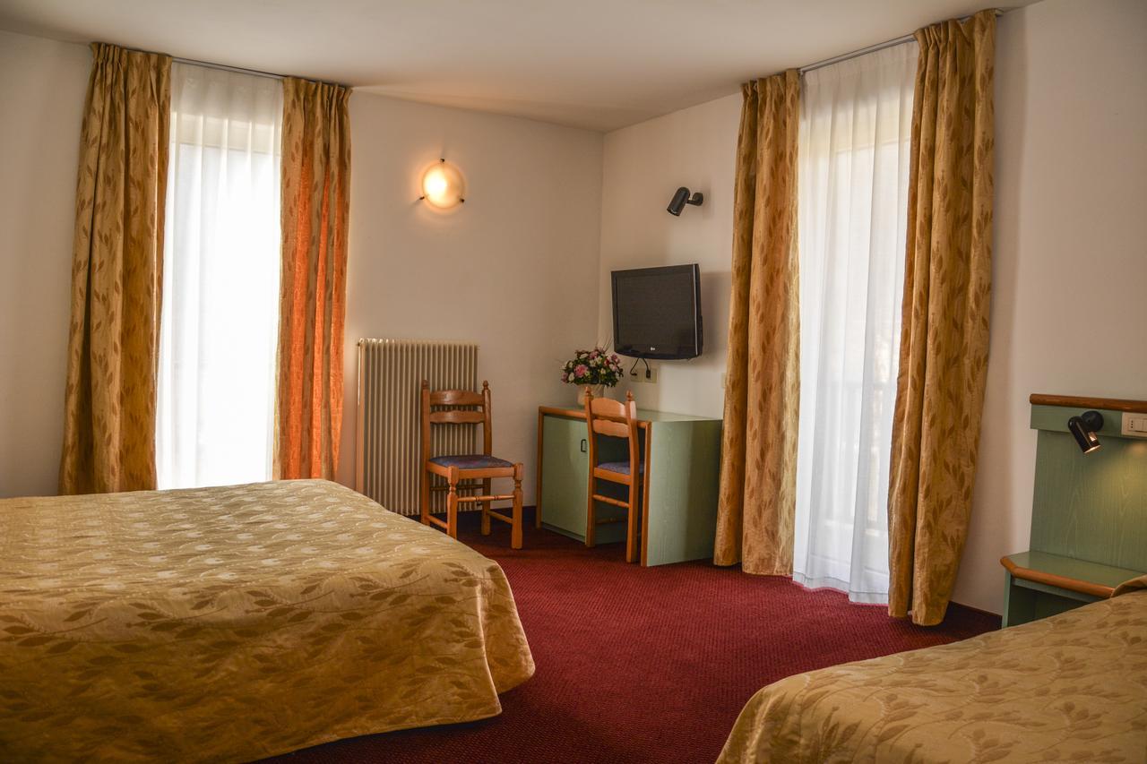 Hotel Sport Pieve Di Ledro Exterior photo