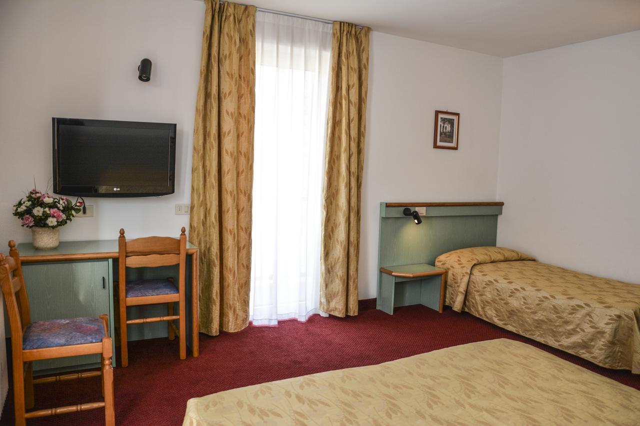 Hotel Sport Pieve Di Ledro Exterior photo